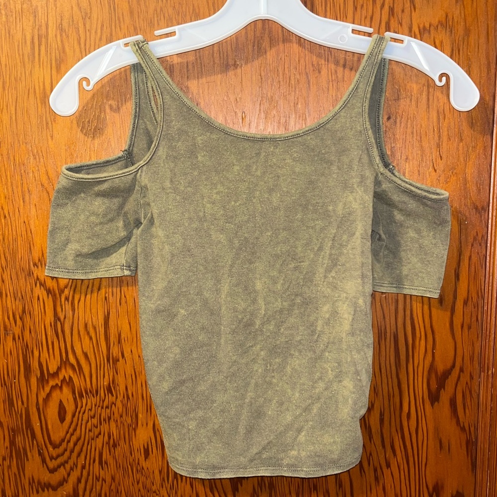 Army green, cold-shoulder top